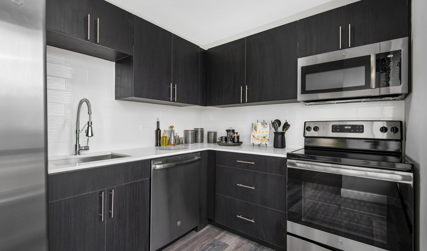 Luxury Apartments Gold Coast Chicago One East Delaware